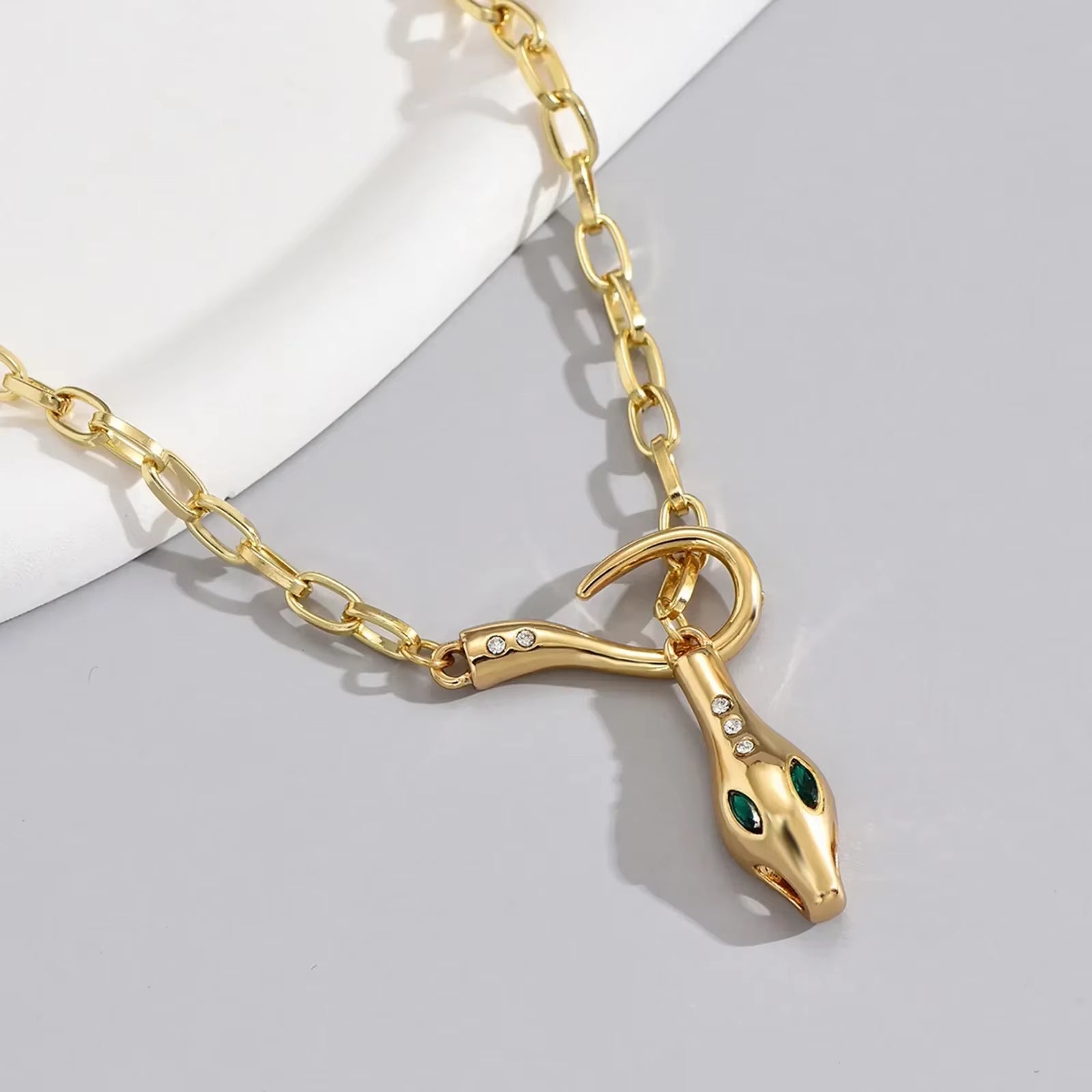 Fashion Zirconia Snake Design Women'S Pendant Necklace Stainles Steel Gold Plated Paperclip Chain Jewelry Hot Sales